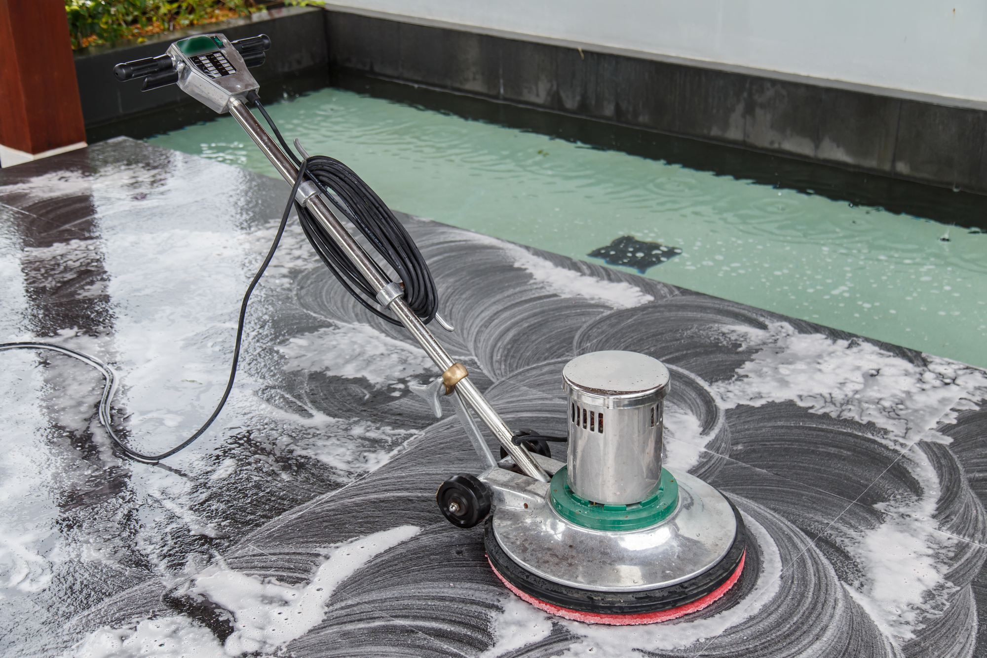 Different Types of Industrial Cleaners & Their Uses